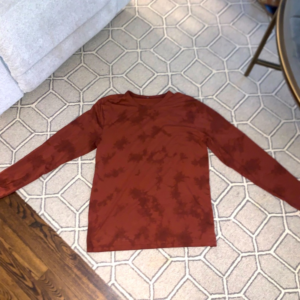 men’s long sleeve lululemon shirt- red tye-dye